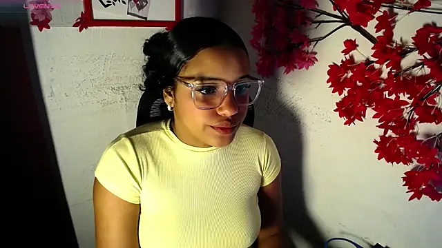 Snapshot of chleo_rosse chatting on 07.09.26 chleo rosse online show from 07.09.26
