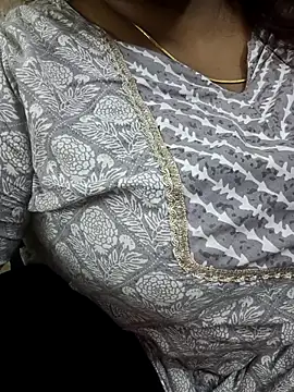 Snapshot of mamtha-tamil chatting on 11.21.25 mamtha-tamil online show from 11.21.25