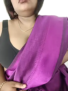 Snapshot of mamtha-tamil chatting on 12.21.25 mamtha-tamil online show from 12.21.25