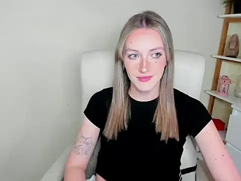 EvelynBlond online show from 11.28.25