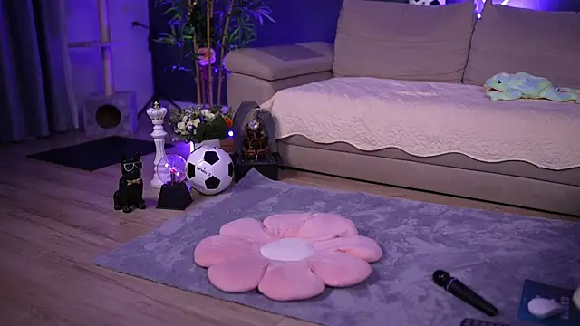 AlessiaDebbie online show from 07.06.26