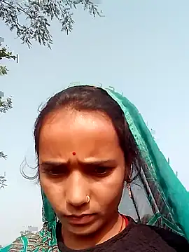 manishahot133 online show from 11.30.25