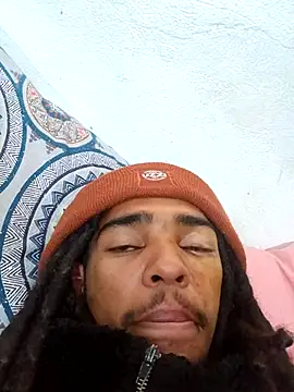 Eezxxx online show from 12.22.25