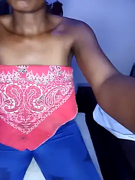 Snapshot of AngelaAbi chatting on 11.30.25 AngelaAbi online show from 11.30.25