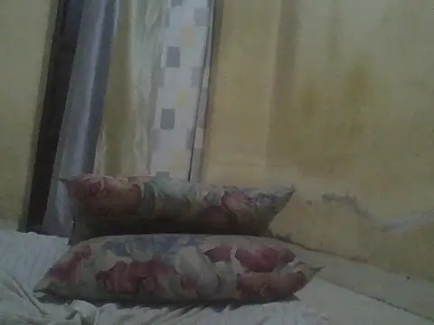 UsTwo  online show from 11.21.25