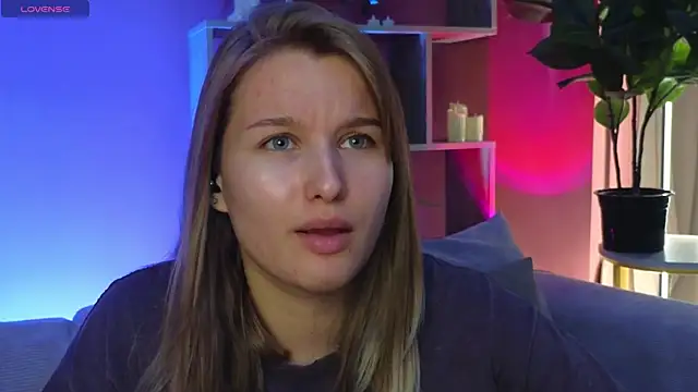 ImiMonroe online show from 05.21.26