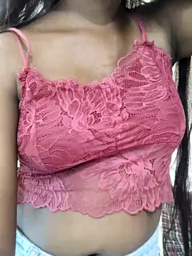 Snapshot of Simran_0011 chatting on 12.17.25 Simran 0011 online show from 12.17.25