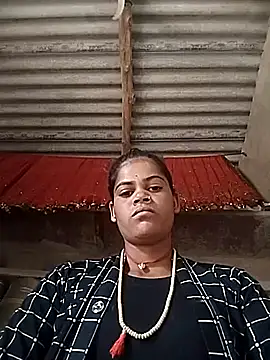 Snapshot of mamata_jo chatting on 12.22.25 mamata jo online show from 12.22.25