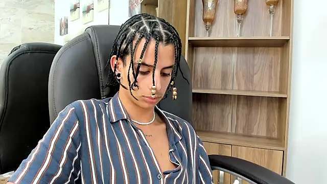 molly madisson  online show from 02.27.26