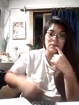 Snapshot of YouladyVidal chatting on 11.25.25 YouladyVidal online show from 11.25.25