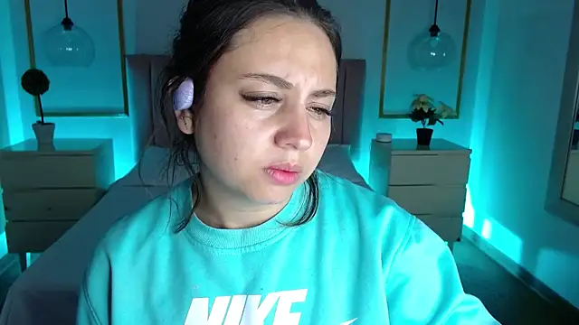 Snapshot of Alice_Sinclair_ chatting on 01.09.26 Alice Sinclair online show from 01.09.26