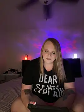 AllieRose94 online show from 12.02.25