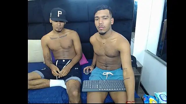 Straight latinX online show from 11.22.25