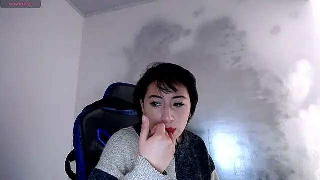 Snapshot of luisa_homes chatting on 02.21.26 luisa homes online show from 02.21.26