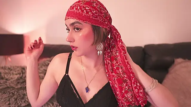 Snapshot of Mackenzie_Lia chatting on 12.04.25 Mackenzie Lia online show from 12.04.25