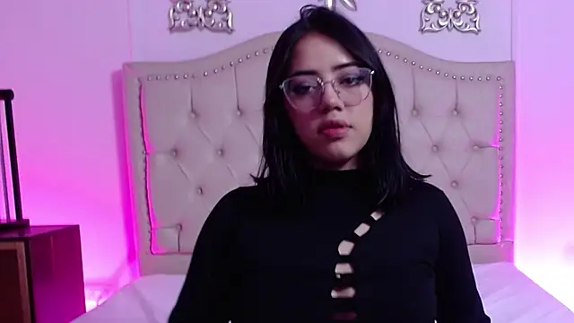 Lia Lean online show from 11.29.25