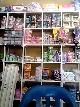 Snapshot of MIA-LARIOS chatting on 03.19.26 MIA-LARIOS online show from 03.19.26