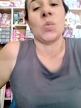 Snapshot of MIA-LARIOS chatting on 03.21.26 MIA-LARIOS online show from 03.21.26