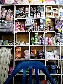 Snapshot of MIA-LARIOS chatting on 03.22.26 MIA-LARIOS online show from 03.22.26