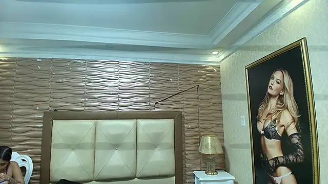 Madyscarlett online show from 11.30.25