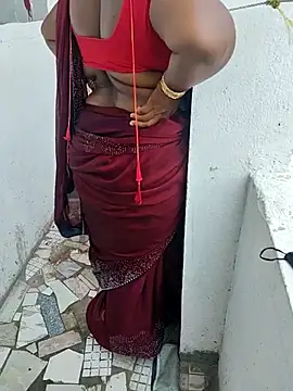 Desicouple1706 online show from 04.18.26