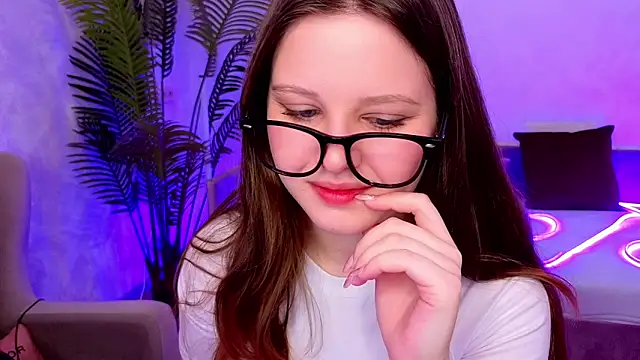 Lana Moon   online show from 11.30.25