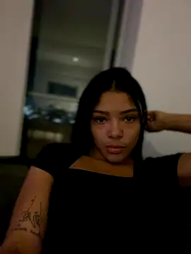 Arisha Rhoades online show from 11.29.25