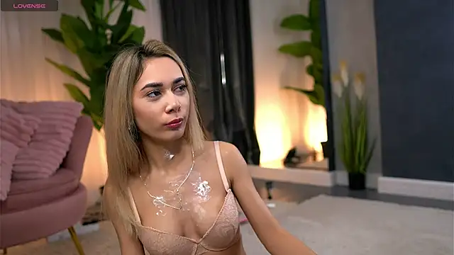 AishleyBee online show from 01.10.26