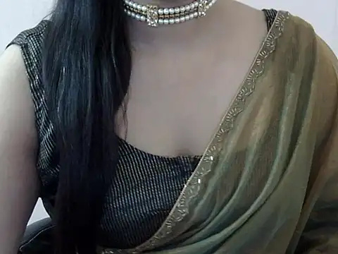 Snapshot of radhika_nar chatting on 11.27.25 radhika nar online show from 11.27.25