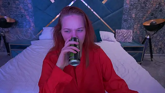 Sun Shine Lola online show from 11.26.25