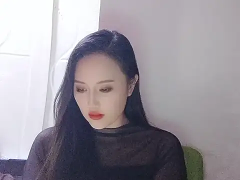 Snapshot of A-Emilyy chatting on 11.29.25 A-Emilyy online show from 11.29.25