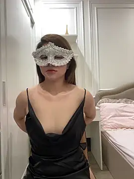 Queen-of-Love online show from 05.26.26