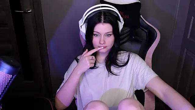 Moon raven online show from 01.16.26