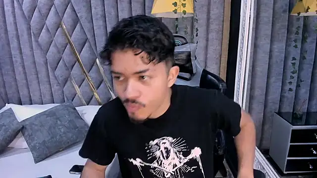 NicolaiKarav online show from 04.04.26