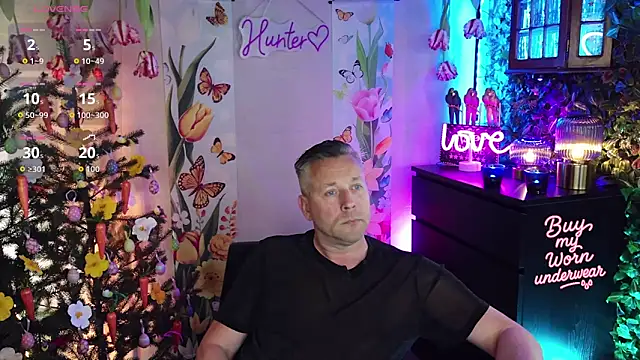 Hunter Fl online show from 04.03.26