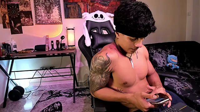 Snapshot of aress_damon chatting on 01.15.26 aress damon online show from 01.15.26