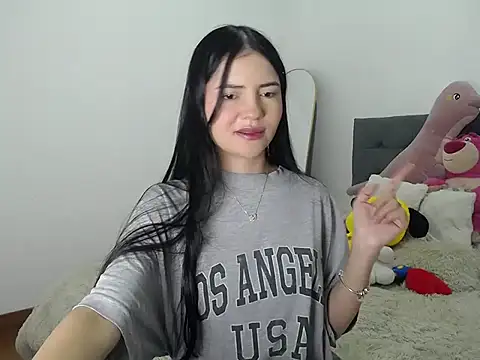 EmiilyCherry online show from 12.19.25