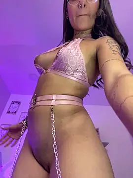 LauraRaider online show from 02.26.26