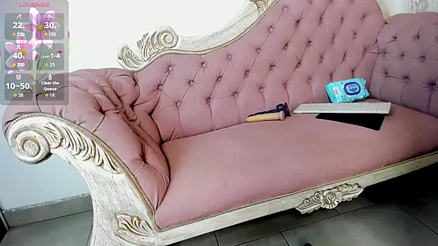 Mysterius Woman online show from 12.15.25