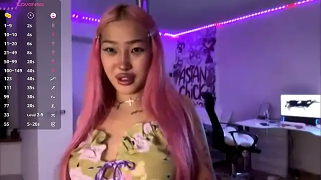 EIeniVanwart online show from 02.26.26