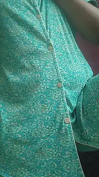 SameeraReddy19 online show from 04.06.26