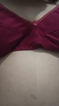 SameeraReddy19 online show from 04.13.26