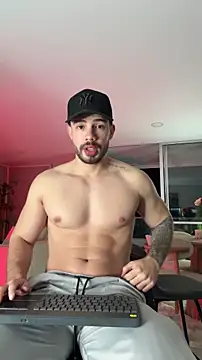 Valenthino Salvatore online show from 12.20.25