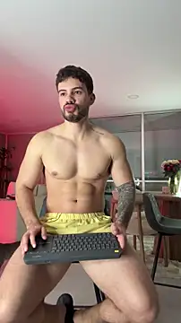 Valenthino Salvatore online show from 12.23.25