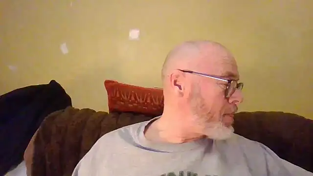 Snapshot of dextahex chatting on 11.26.25 dextahex online show from 11.26.25