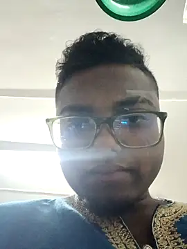 Snapshot of lovedbo chatting on 11.22.25 lovedbo online show from 11.22.25