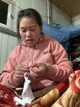 hotel222 online show from 11.28.25