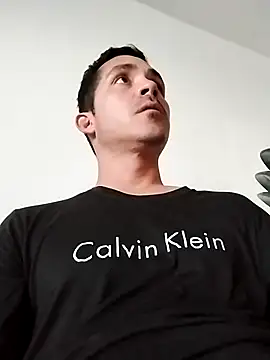 Logan hetero1 online show from 12.02.25