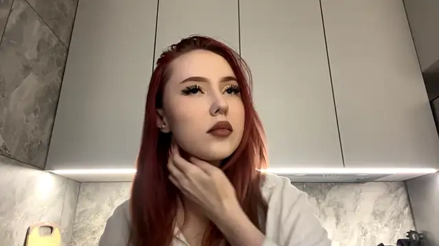 DaphineMckoy online show from 12.01.25