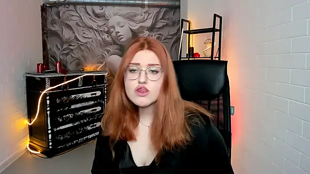 StaceyJensen online show from 11.22.25